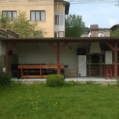 Gergevana 3*